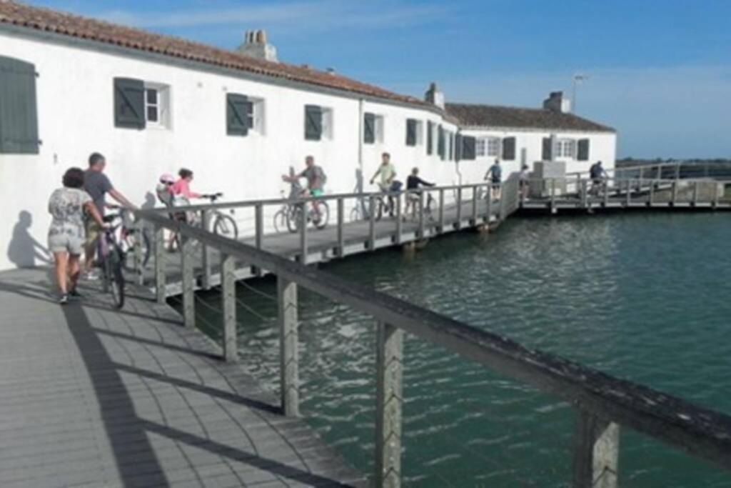 L'oiselière ------- nul part ailleurs Villa Loix Esterno foto